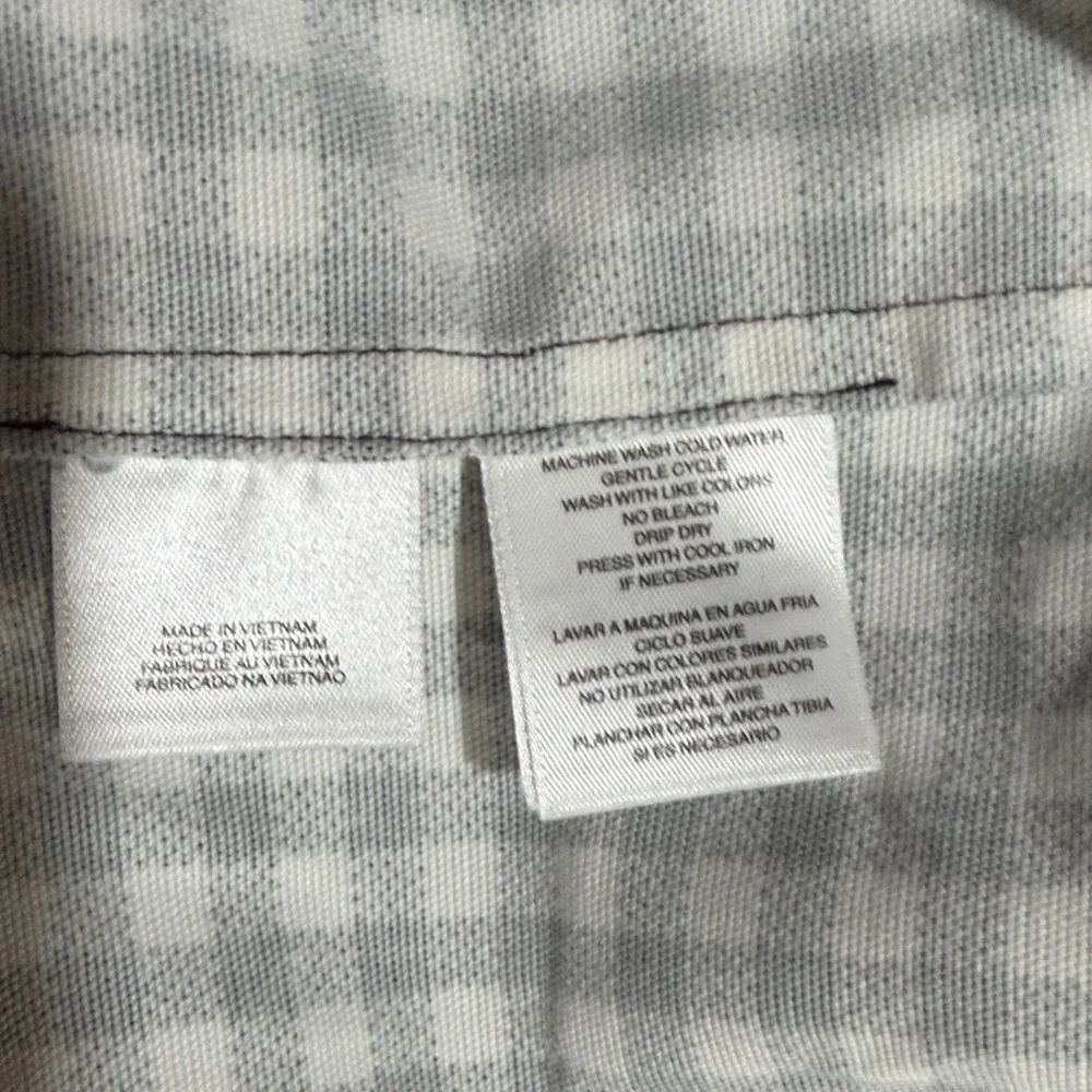 Jones New York Checkered Blazer with Gold Accents - Picture 6 of 6